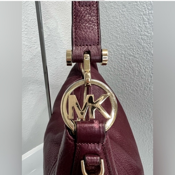 Michael Kors large Fulton bag-EUC - Picture 7 of 15
